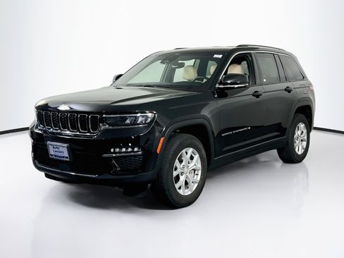 Used 2023 Jeep Grand Cherokee Limited AWD/4WD image 1