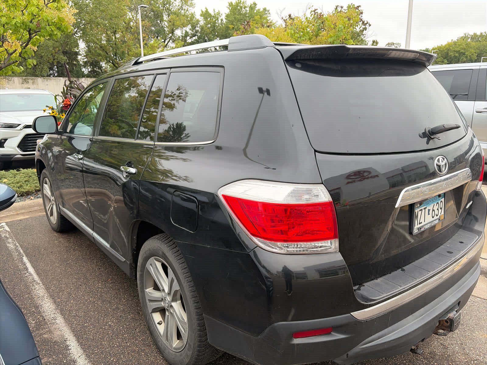 Used 2013 Toyota Highlander Limited AWD/4WD image 4