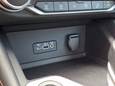 Certified 2023 Nissan Sentra SR w/ SR Premium Package FWD image 25