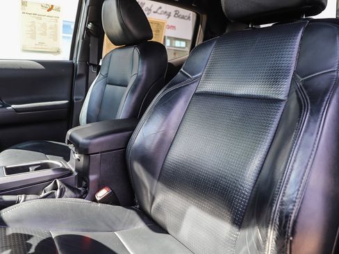 Used 2021 Toyota Tacoma TRD Sport w/ TRD Premium Sport Package image 20