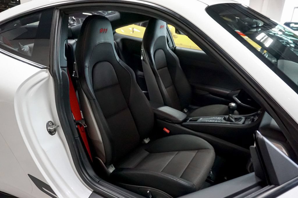 Used 2018 Porsche 911 Carrera image 37
