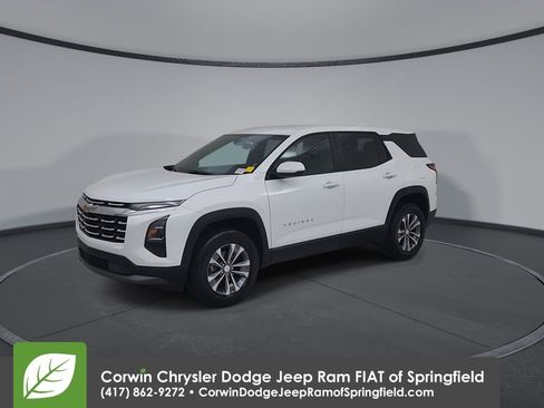 Used 2026 Chevrolet Equinox LT FWD image 7