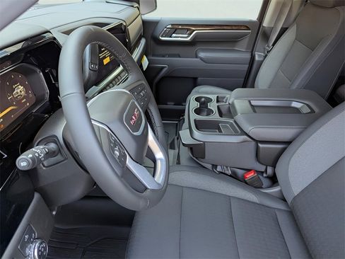 New 2026 GMC Sierra 1500 Elevation image 7