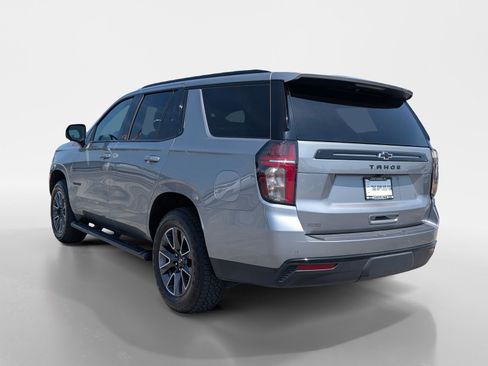 Used 2023 Chevrolet Tahoe Z71 w/ Luxury Package AWD/4WD image 4