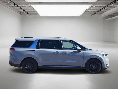 Used 2022 Kia Carnival SX Prestige FWD image 7