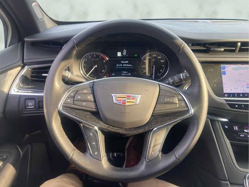 Used 2021 Cadillac XT5 Premium Luxury image 18