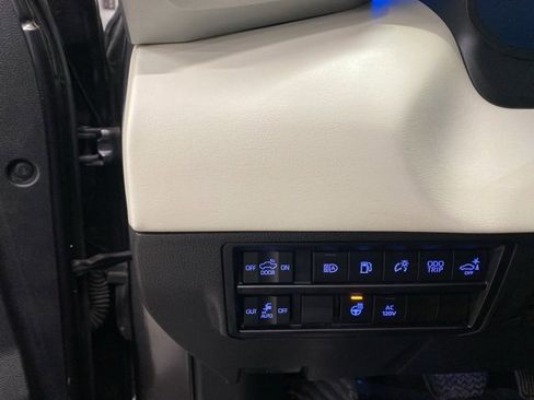 Used 2022 Toyota Tundra Capstone image 12