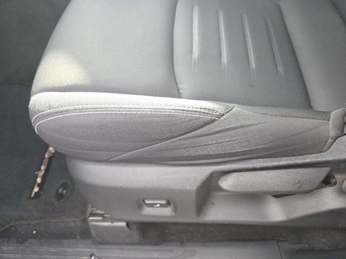 Used 2024 Toyota Tacoma TRD Off-Road image 15