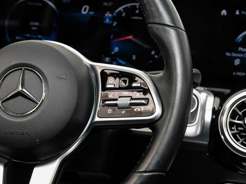 Used 2023 Mercedes-Benz GLB 250 GLB 250 w/ Premium Package image 22