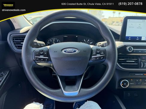 Used 2022 Ford Escape SE FWD image 23