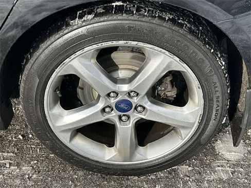 Used 2015 Ford Fusion SE w/ Equipment Group 201A image 5