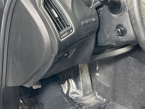 Used 2017 INFINITI Q50 3.0t Premium w/ 3.0T Premium Plus Package image 10