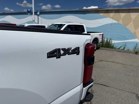 Used 2025 Ford F250 Lariat w/ Lariat Ultimate Package AWD/4WD image 13