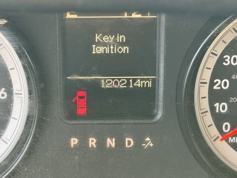 Used 2015 RAM 1500 Express image 8