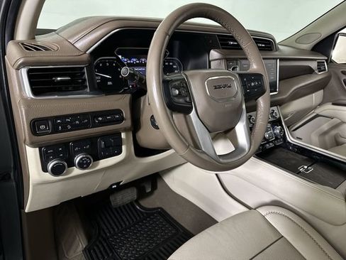 Used 2021 GMC Yukon XL Denali w/ Max Trailering Package AWD/4WD image 10