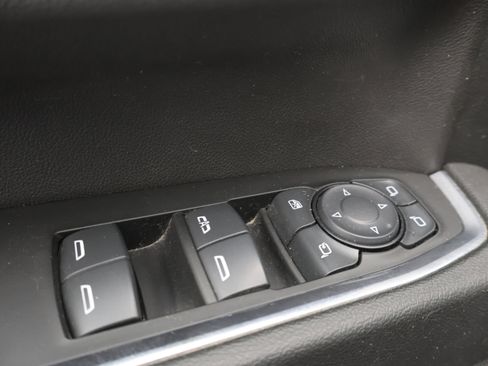 Used 2024 Chevrolet Silverado 2500 LT w/ Midnight Edition image 45