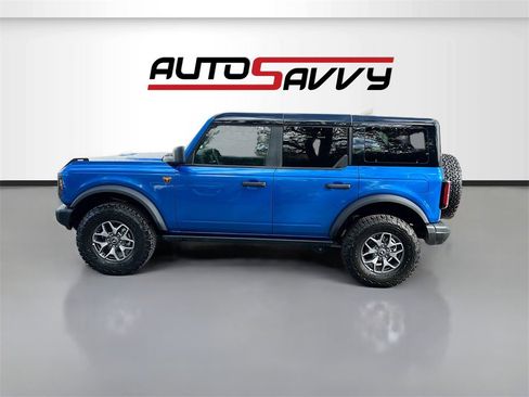 Used 2025 Ford Bronco Badlands image 4