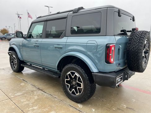 Used 2022 Ford Bronco Outer Banks image 3