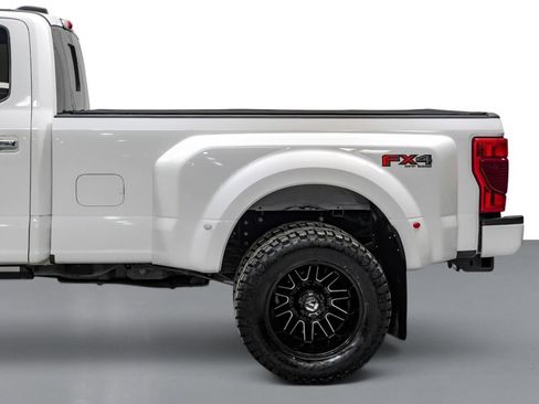 Used 2021 Ford F450 Platinum w/ FX4 Off-Road Package AWD/4WD image 11