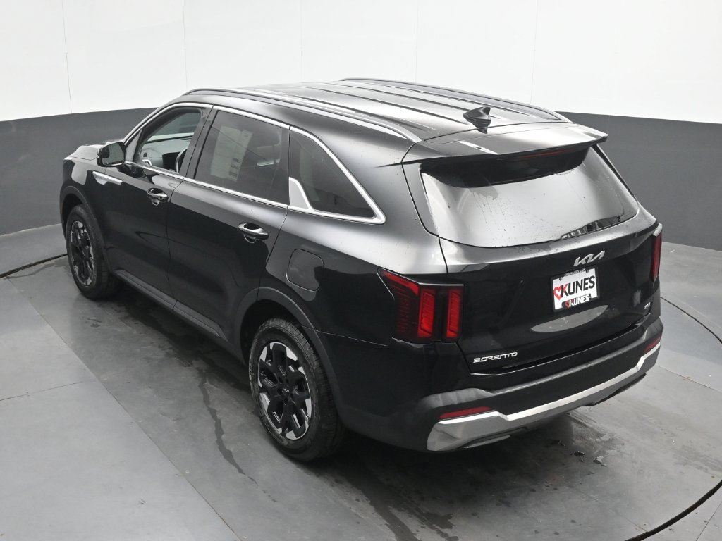 Used 2024 Kia Sorento S AWD/4WD image 36