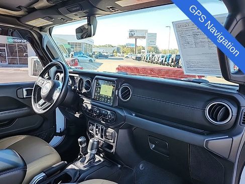 Used 2018 Jeep Wrangler Unlimited Sahara w/ Dual Top Group image 4