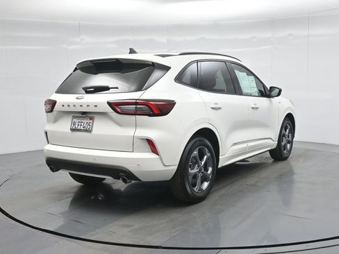 Certified 2023 Ford Escape ST-Line w/ Tech Pack #1 image 28