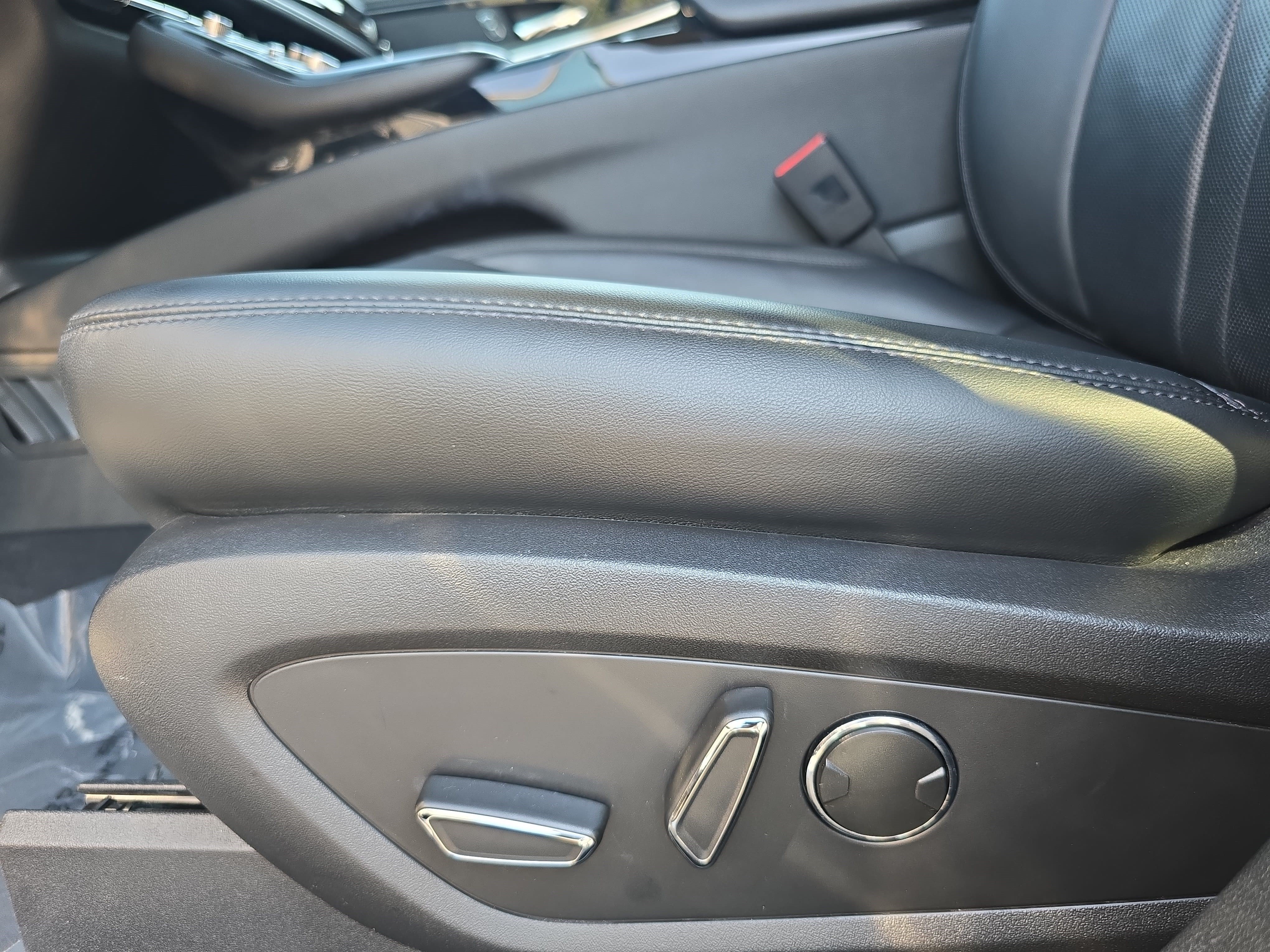 Certified 2023 Lincoln Nautilus Reserve AWD/4WD image 28