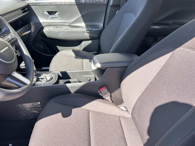 New 2027 Hyundai Kona SE FWD image 21