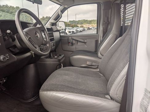 Certified 2024 GMC Savana 2500 w/ Driver Convenience Package image 16