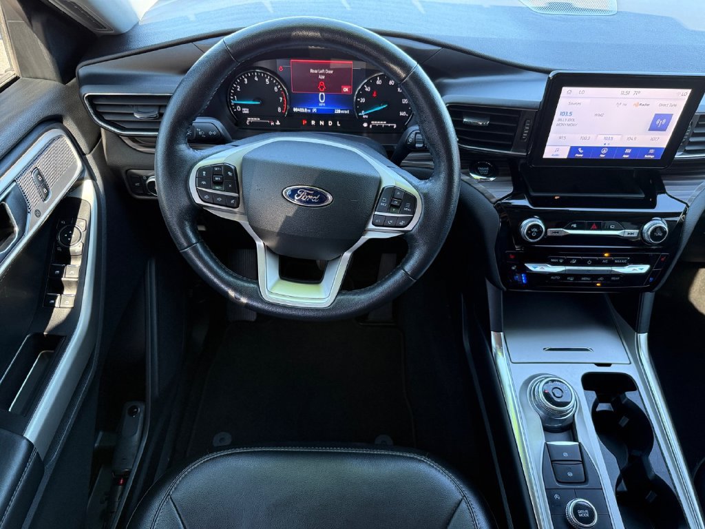 Used 2022 Ford Explorer Limited AWD/4WD image 15