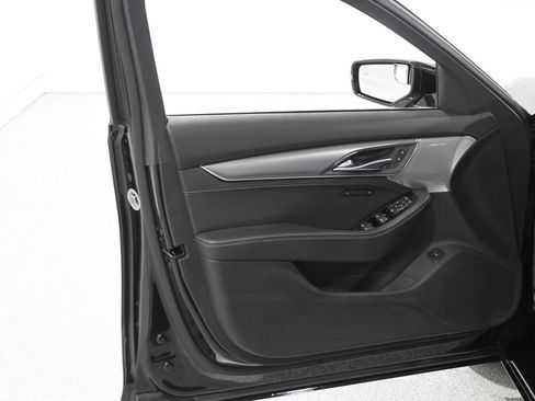 Used 2022 Cadillac CT5 Premium Luxury image 4