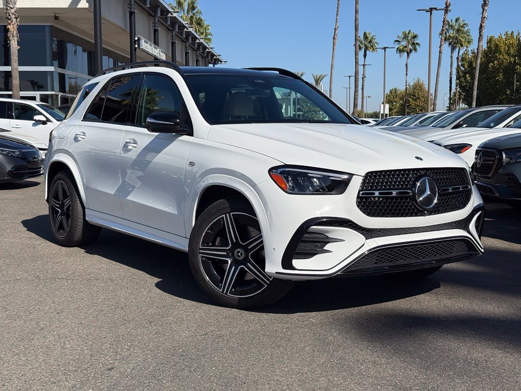 Used 2025 Mercedes-Benz GLE 450e 4MATIC image 1