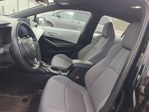 Used 2023 Toyota Corolla SE w/ Carpet Mat Package (TMS) image 6