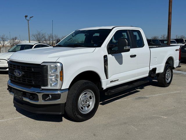 Used 2024 Ford F350 XL w/ Snow Plow/Camper Package AWD/4WD image 9