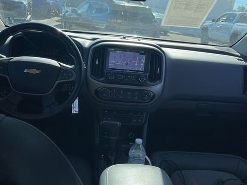 Used 2017 Chevrolet Colorado Z71 image 11