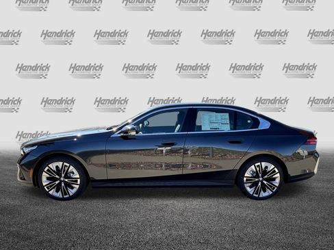 Certified 2026 BMW 530i w/ Premium Package RWD image 6