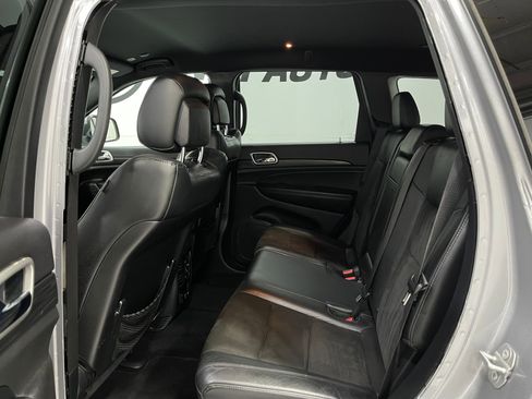 Used 2020 Jeep Grand Cherokee Altitude image 29