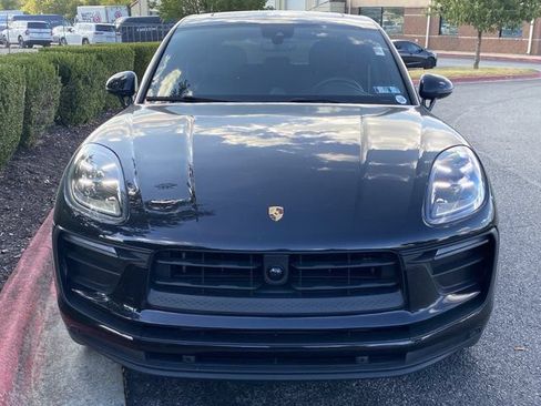 Used 2025 Porsche Macan AWD/4WD image 13