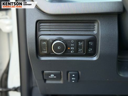 Used 2025 Ford F250 Platinum AWD/4WD image 23