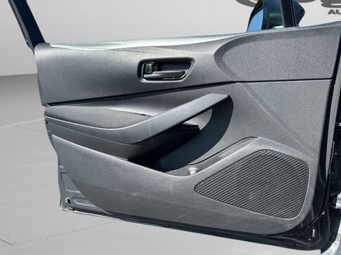 Used 2023 Toyota Corolla LE image 17