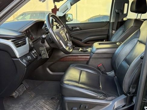 Used 2020 GMC Yukon XL SLT w/ Premium Edition RWD image 5