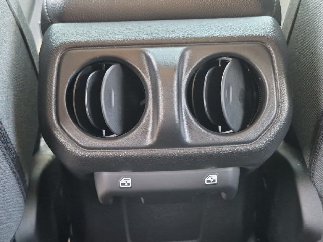 Used 2024 Jeep Gladiator Sport AWD/4WD image 20