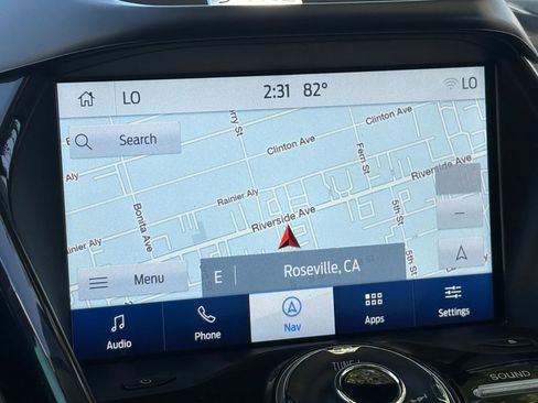 Used 2016 Ford C-MAX Energi SEL w/ Equipment Group 302A FWD image 17