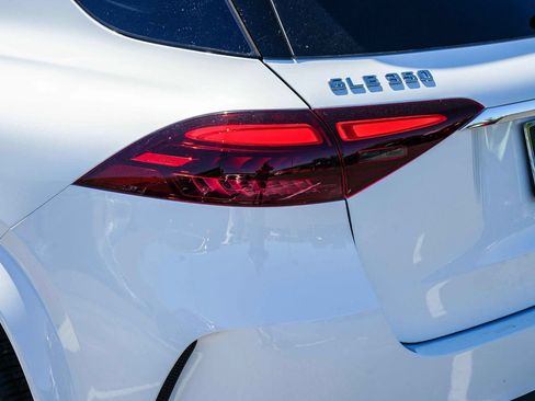 New 2026 Mercedes-Benz GLE 350 4MATIC image 11