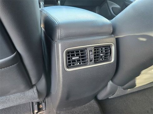 Used 2013 Nissan Altima 2.5 SL w/ Technology Pkg image 8