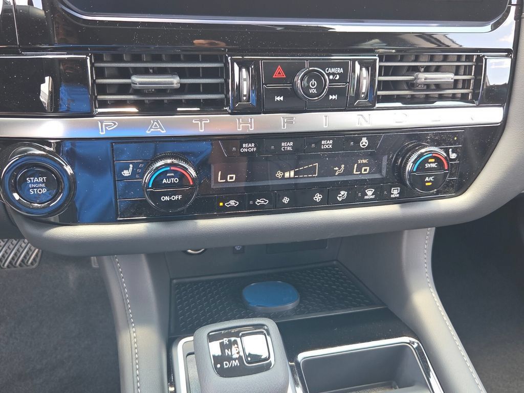 New 2026 Nissan Pathfinder SL FWD image 19