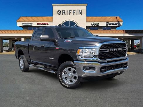 Used 2022 RAM 2500 Big Horn w/ Snow Chief Group AWD/4WD image 1
