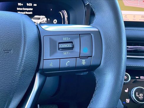 Used 2023 INFINITI QX60 Luxe w/ Vision Package FWD image 19