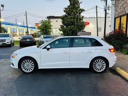 Used 2018 Audi A3 e-tron Premium image 5