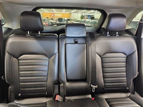 Used 2019 Ford Edge SEL w/ Equipment Group 201A AWD/4WD image 12